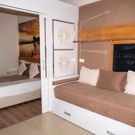 Ξενοδοχείο Village Tuerkiye 4*