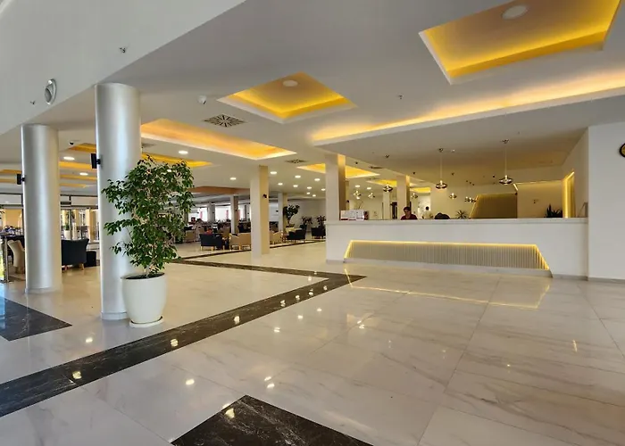 Village Tuerkiye Hotell 4*